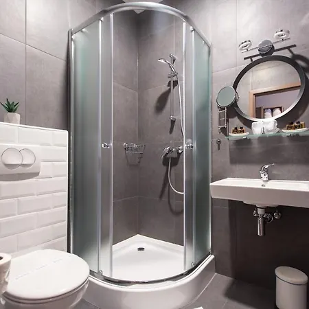 فندق مبيت وإفطار Waterfront 4*